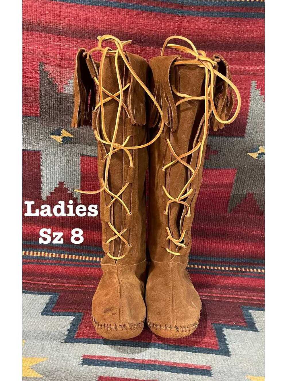 Vintage Ladies sz 8 Fringe Taos Footwear Soft Sole Lace Up Moccasins Knee Boots